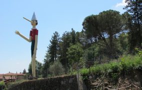 Pinokio skulptura