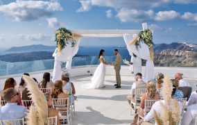 Oficiali santuoka Graikijoje Santorino saloje